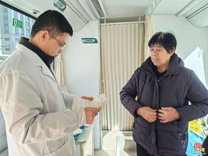 便民促消费 社区新主张——王舍人街道恒大城社区携手山东广播电视台举办“社区生活帮”惠民生系列活动