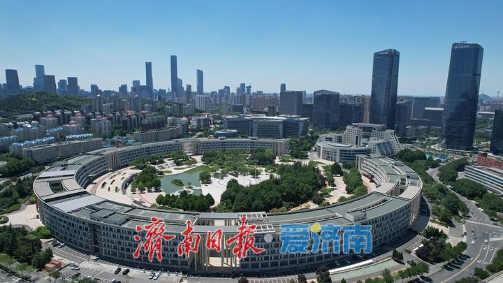 雨歇风霁万象新 济南高新区邂逅绝美晴空