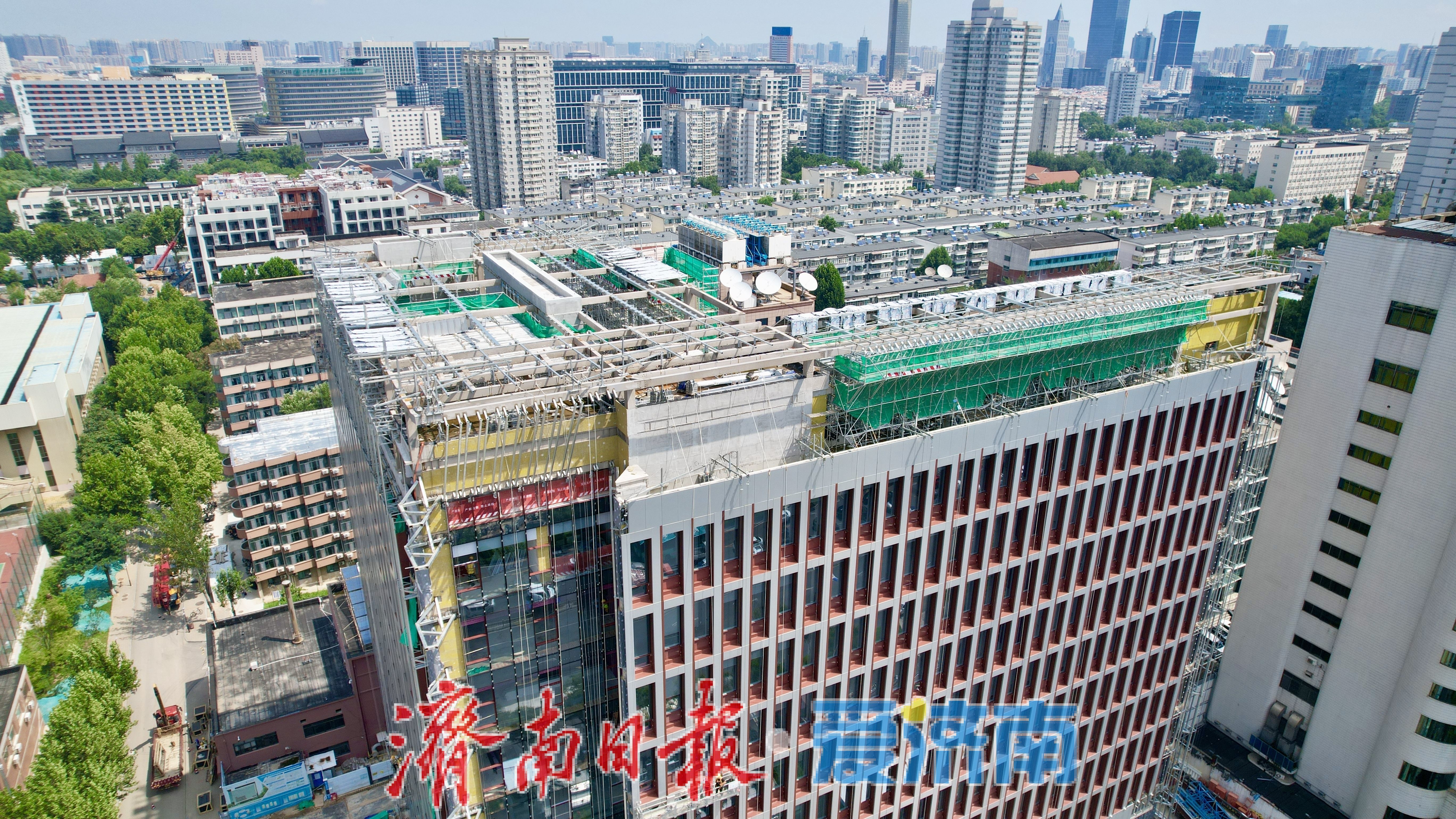 项目强省会｜酷暑攻坚不停工 山东大学高等医学科研综合楼建设提速