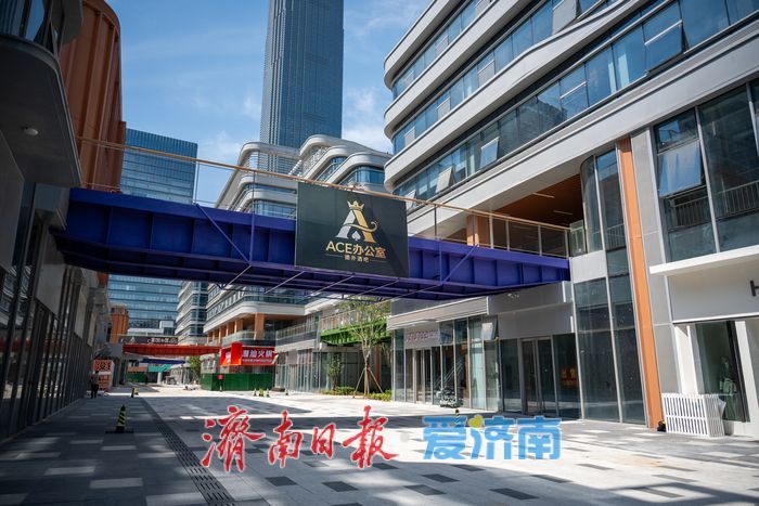 济南绿地国金天地二期商业街雏形初现 首批商家入驻赋能片区商业升级