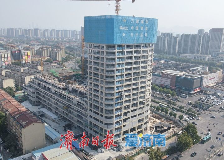 项目强省会｜项目建设加速成型，济泺路万融广场主体结构完工