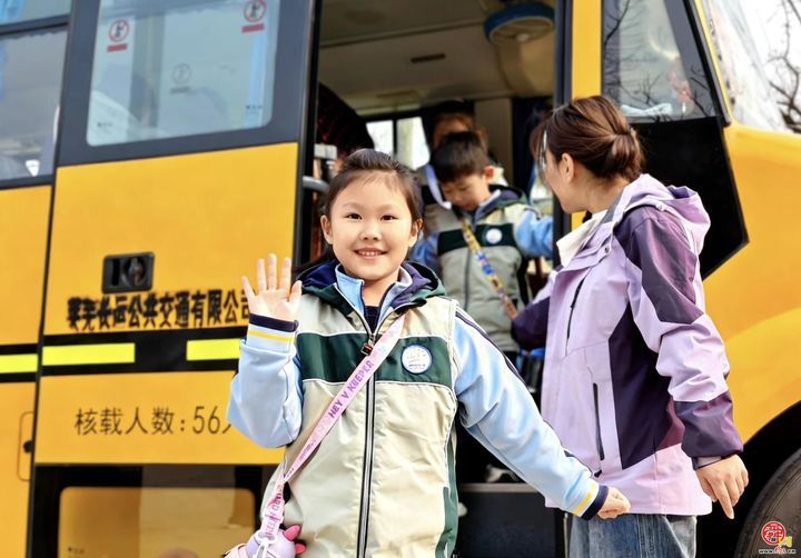 “‘植’一抹新绿  寄一份希望”里辛中心幼儿园走近棋山植树节实践活动