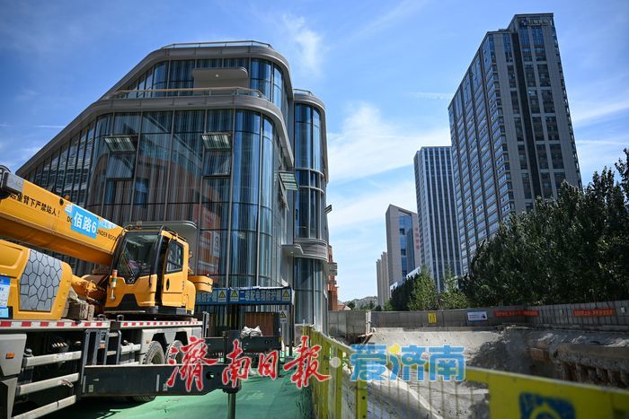 济南绿地国金天地二期商业街雏形初现 首批商家入驻赋能片区商业升级