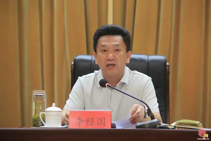 章丘区住建领域安全生产推进会议暨2025年“安全生产月”活动部署会议召开