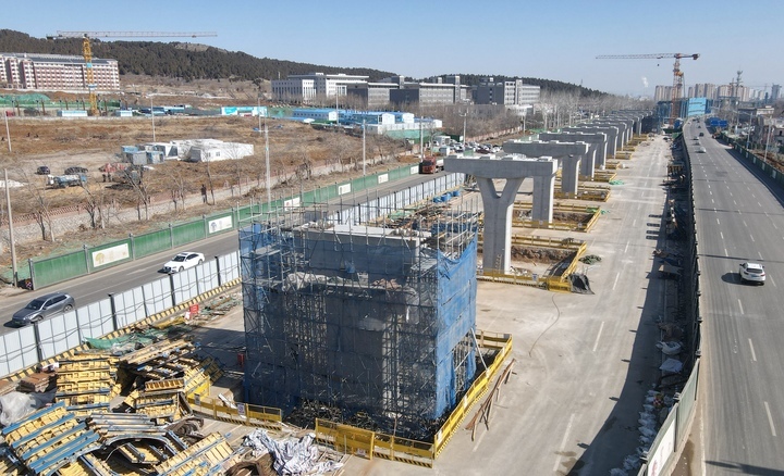 地下段连接高架段箱梁开始架设，济南轨交8号线将从这里上“高架”