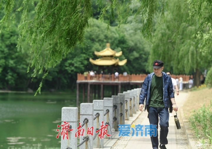 一年四季·泉在济南 