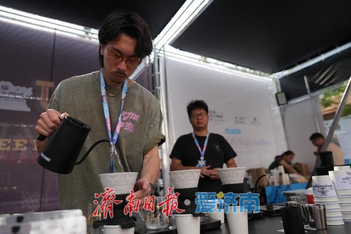 一口“泉水咖啡” 读懂新潮济南