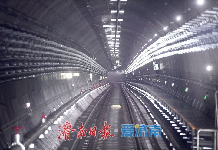 空载试运行启动，一线探访济南轨交4号线在建车站及列车真容