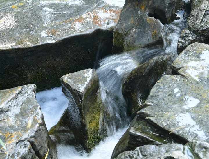 地下水位逼近29米，济南月牙泉出现复涌迹象