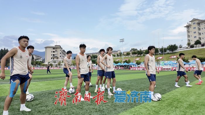 “村超”全国赛开幕 朱家庄村队：“目标是争第一！”