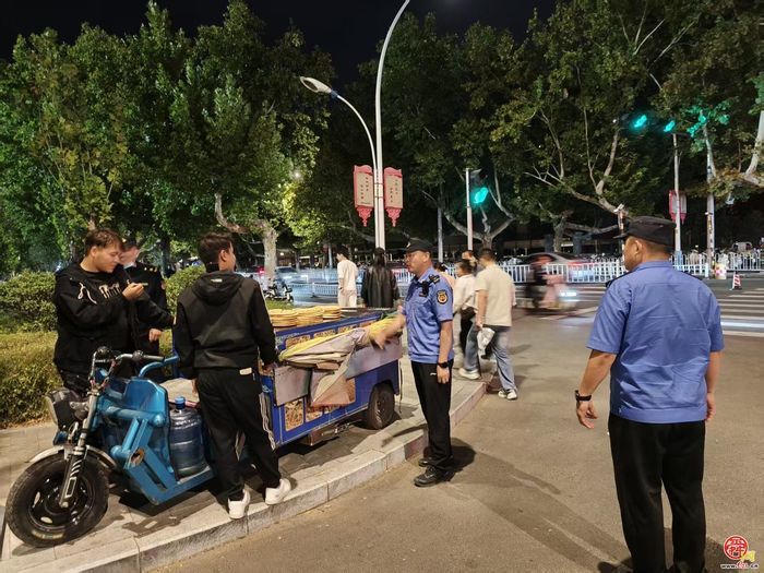 “城市管家”的假期，写在街头巷尾