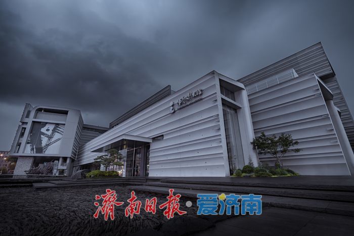 一年四季 泉在济南丨济南剧院新馆，现代设计与泉水文化的完美交融