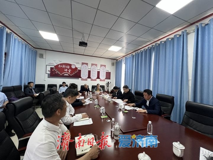 加强党建引领乡村全面振兴 办好群众所需所盼的实事难事 杨峰到章丘区调研