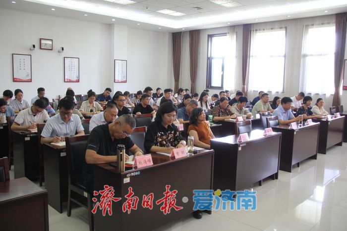 济南市“我们的价值观　我们的中国梦”百姓宣讲骨干素质提升行动正式开班