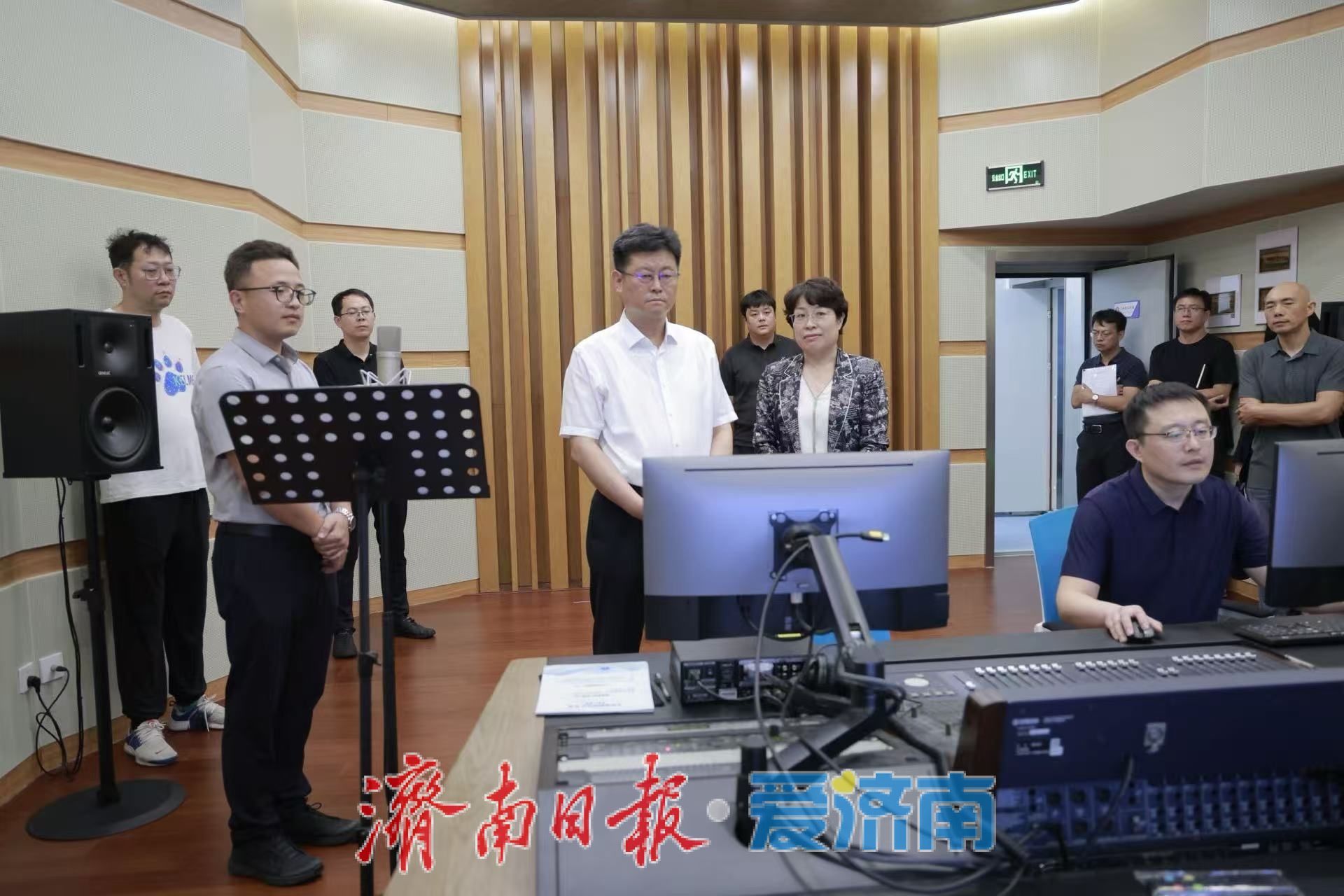 马保岭到济南日报报业集团和济南广播电视台调研