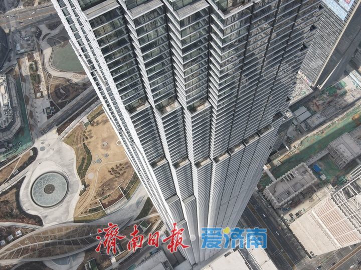 项目强省会｜济南“第一高”塔冠钢结构施工稳步推进