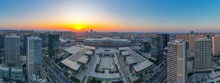 一年四季 泉在济南丨冬日夕阳铺就泉城鎏金画卷