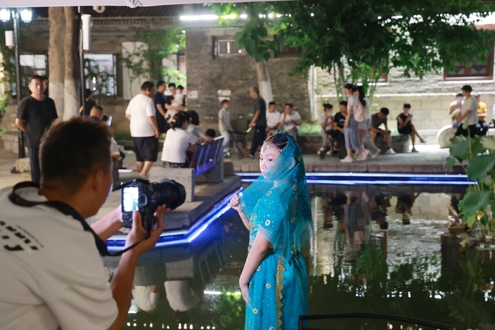 感受老城古韵 越“夜”越精彩