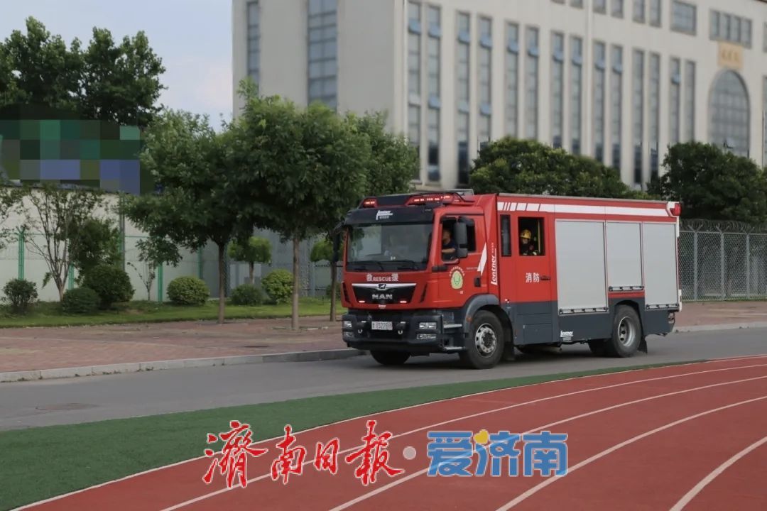 济南第二监狱联合市中区森林消防中队开展“安全生产月”消防实战演练