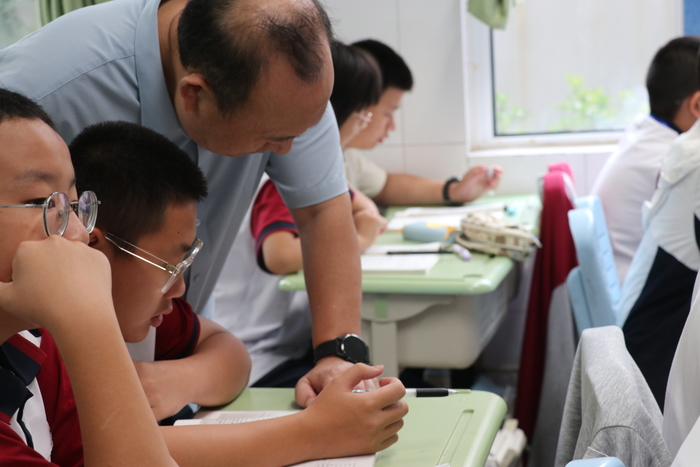 借助专家力量！高新一中善于借力完善教学能力提升