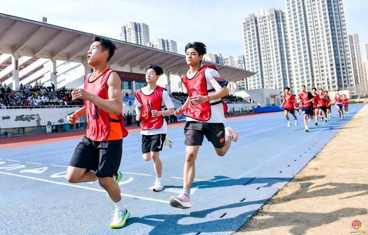 砺剑泉城，决胜省运！济南市体育局举行第26届省运会倒计时160天暨冬训测试赛启动仪式