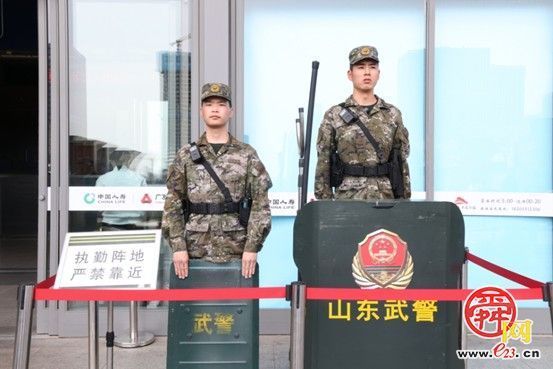 十秒生死时速！济南西站武警战士勇救轻生乘客