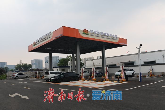 喝杯茶的功夫，满电出发——“建设智能充电设施”民生实事观察