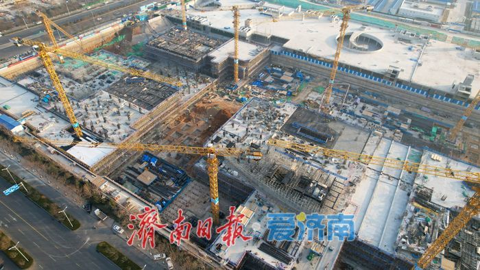 山东最大第四代万达广场加速崛起，济南西部商业新地标雏形渐显