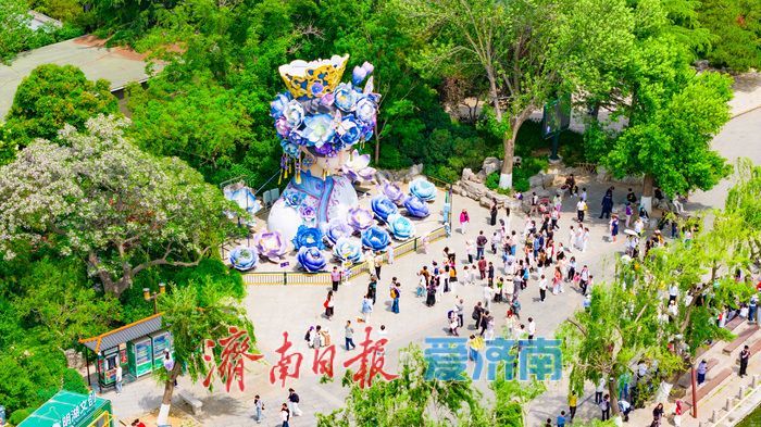 “五一”假期收官日 济南大明湖热度不减 游人醉享泉城盛景