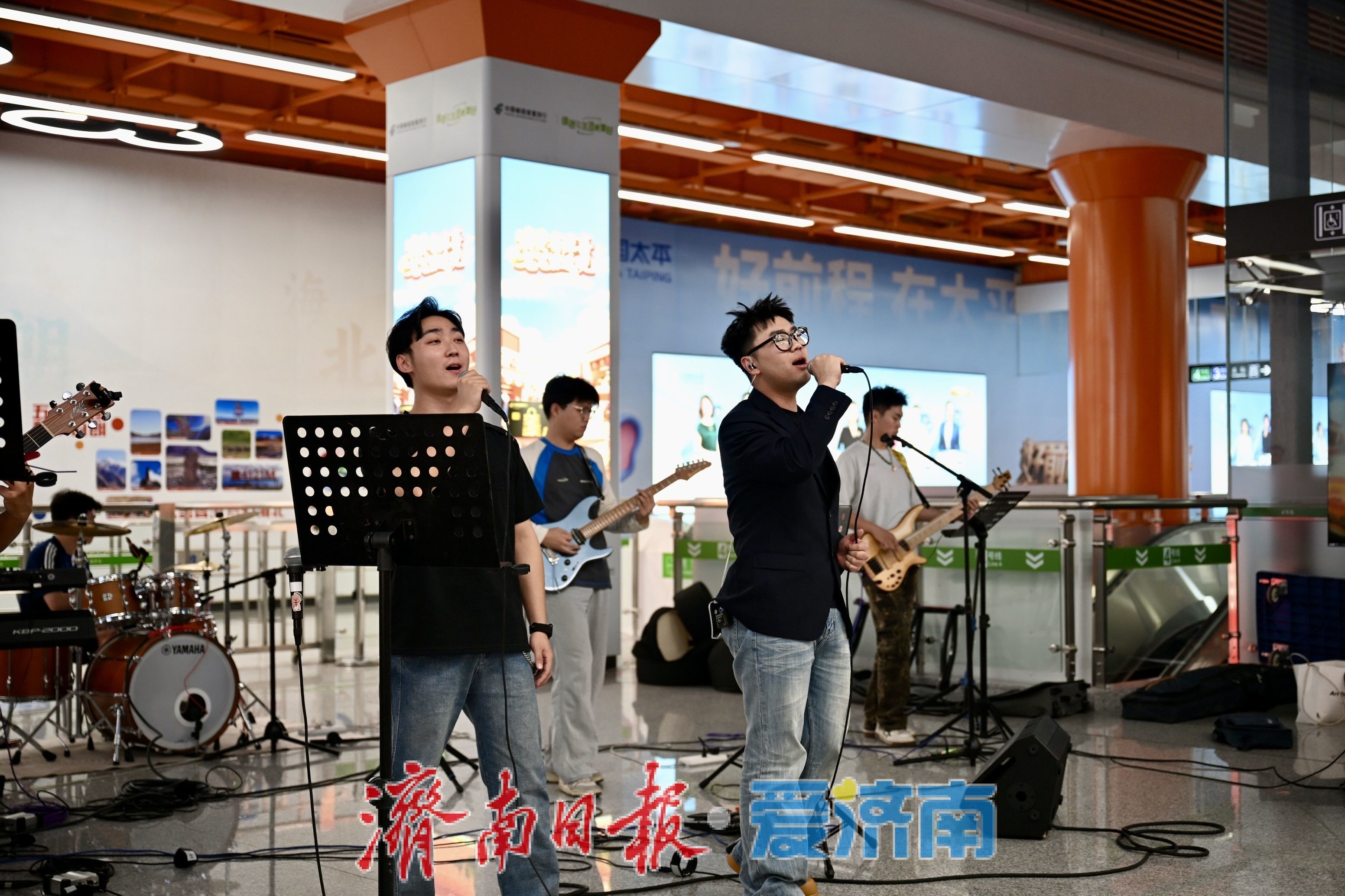轨道传温情 助农促振兴！济南地铁助农大集圆满收官