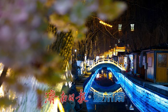 古桥披上喜庆盛装 济南明府城年味渐浓