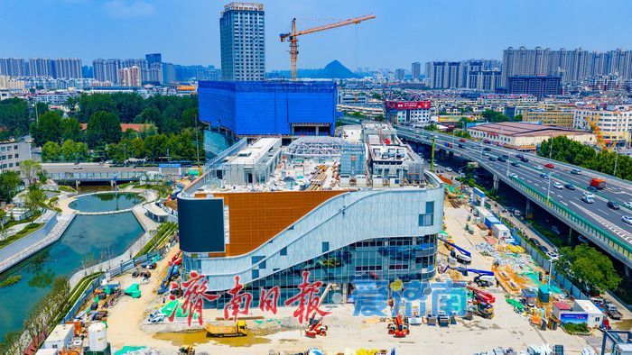 颜值拉满！洪楼波浪曲面幕墙完工，济南首座京东 MALL 有望年底亮相