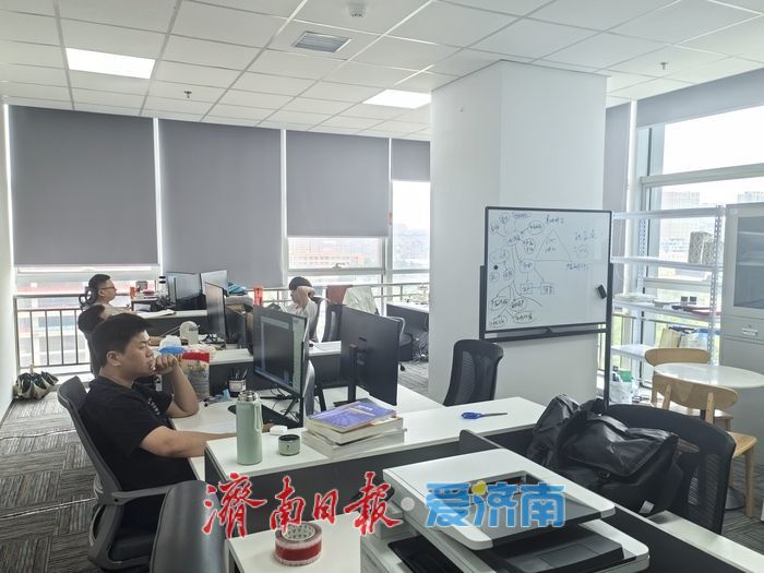 一位33岁博士后的济南创业路