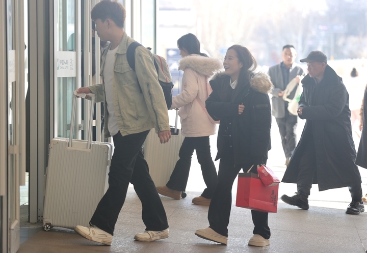 春节假期余额不足 济南火车站迎来返程高峰