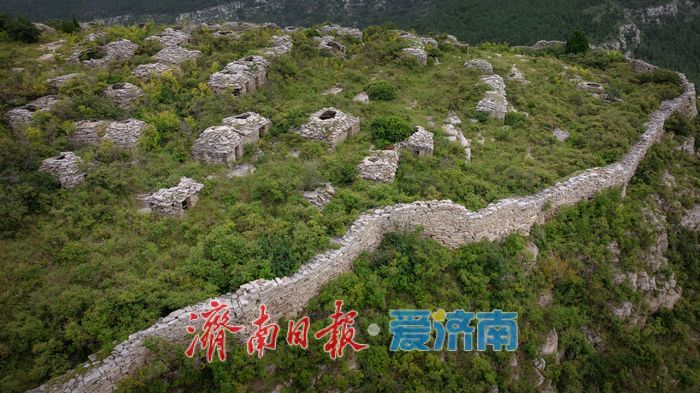 航拍济南梯子山：生态与古建交相辉映