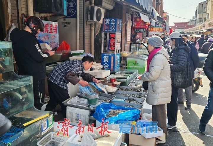 春节后菜篮子供应充足 市民拎得稳、吃得放心