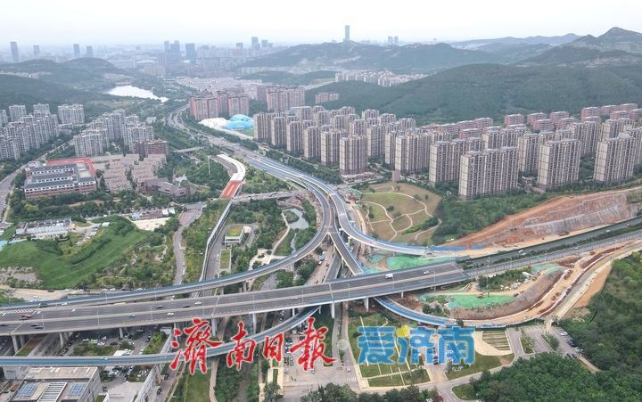 冲刺月底建成通车，二环南快速路龙鼎立交新建匝道桥建设快马加鞭