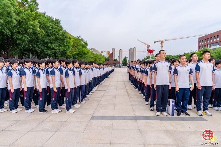 宠爱未央：60级高三的这个“六一”，甜甜蜜蜜