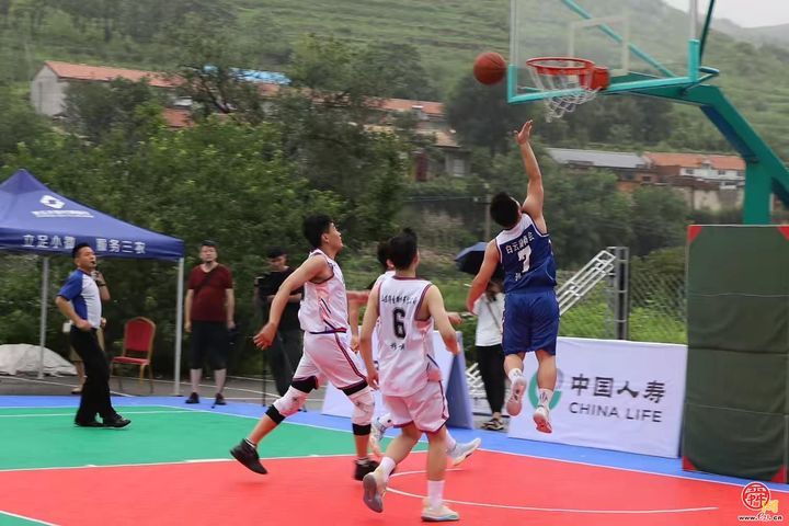 超绝山村！戏剧节、村BA、梆子腔、伏羊汤。官庄街道石匣村“攒”羊唱戏过半年咯！