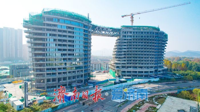 空中连廊合龙 幕墙施工启动 济南园博园未来之城建设迈入新阶段