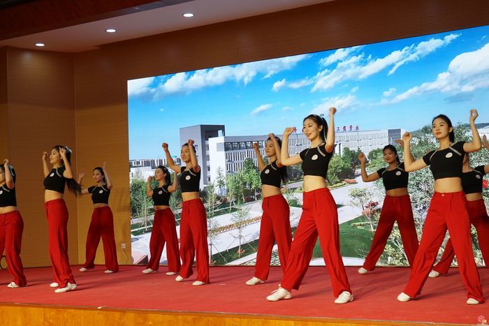 三点挖掘育匠心，三成目标谱新篇——济南电子机械工程学校“声动校园 德润匠心”德育成果展示活动圆满落幕