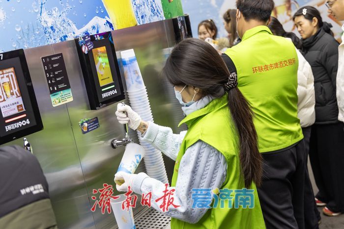 一年四季 泉在济南丨气温回暖烟火升腾，新潮业态点亮泉城夜生活