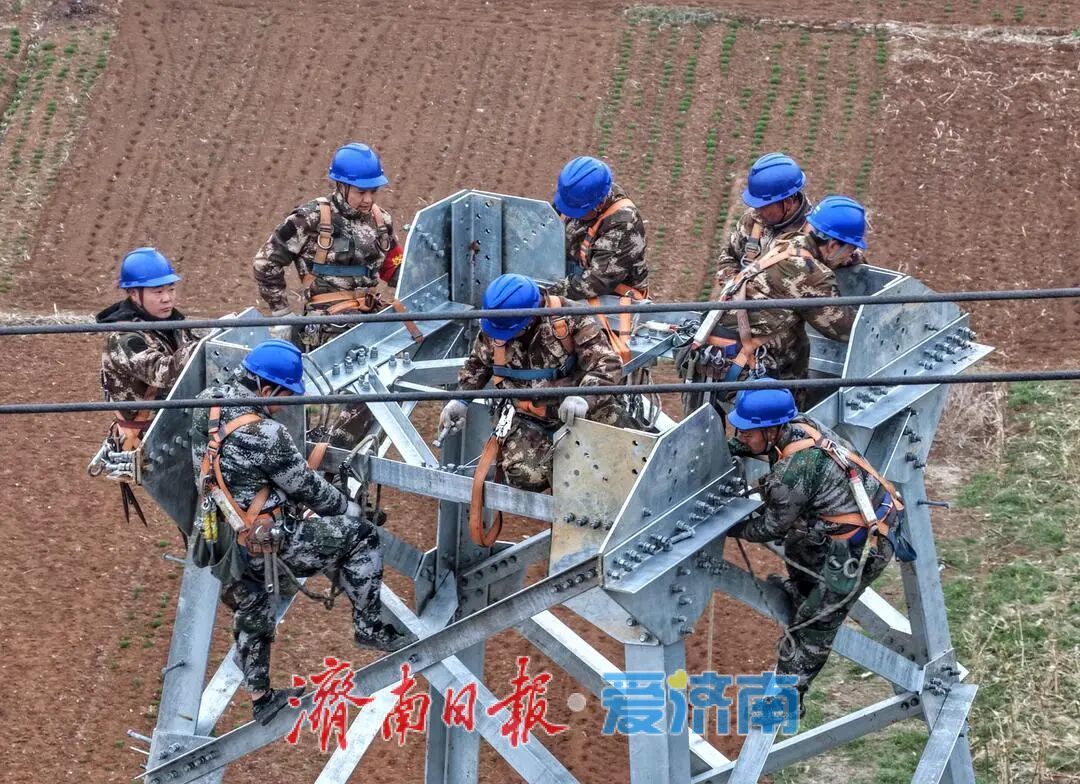 全线“首跨”！济枣铁路首条220kV跨既有线路电力线路迁改完成