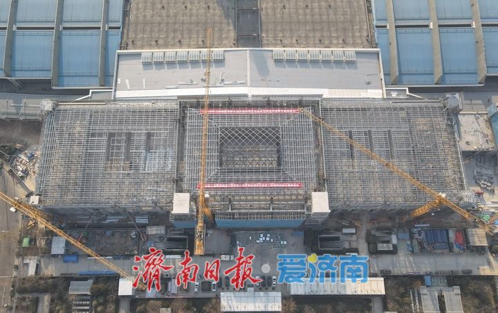 项目强省会｜济南站增设北站房项目钢网架提升基本完成