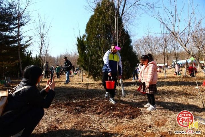 济南野生动物世界“动物森林植树体验季” 即将启幕，邀你共赴春日之约