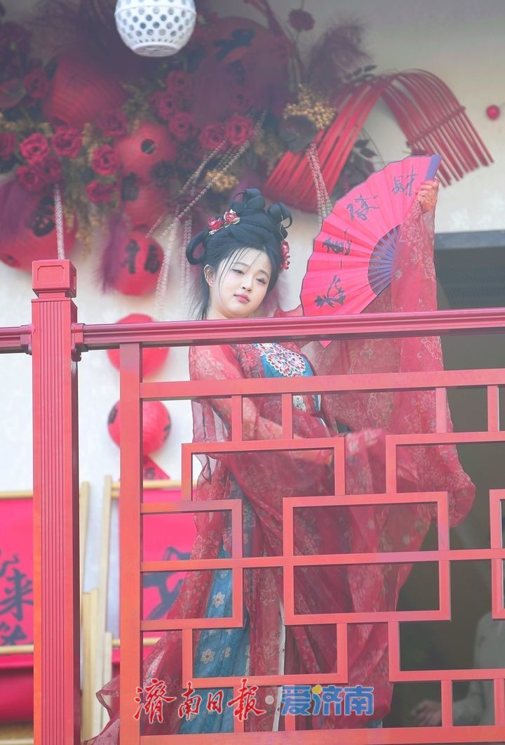 芳菲三月，“空中花园”扮靓济南老街