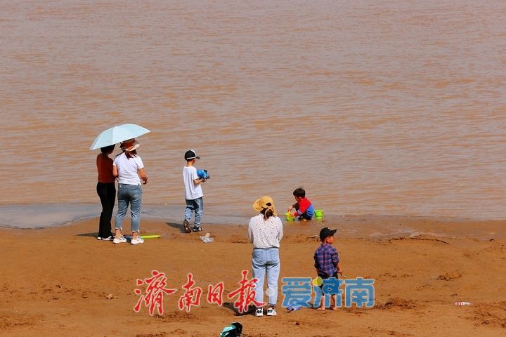 黄河岸边乐享清凉
