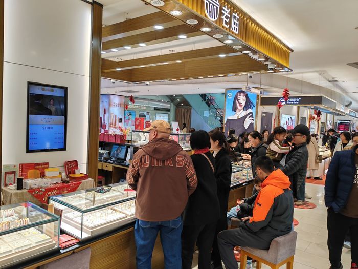 假期前四天游客数近100万，营业收入突破7600万元 槐荫区：消费红火人气旺