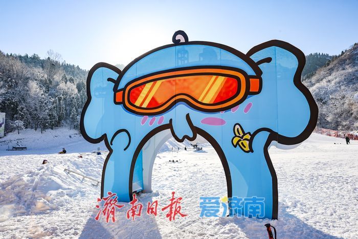 济南 “热雪” 沸腾！雪后滑雪场人气飙涨