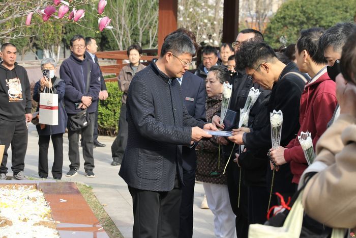繁花伴长眠 文明润泉城——济南市玉函山安息园集体花坛葬践行绿色殡葬新风